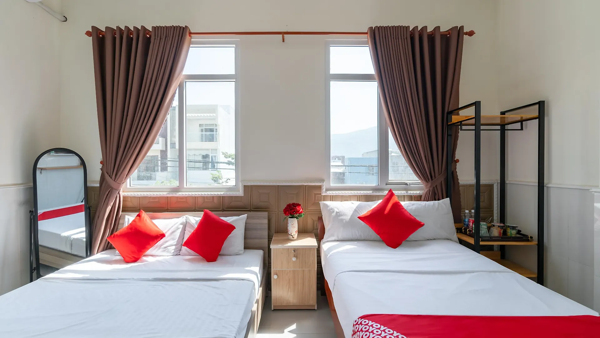 Oyo 238 Luxury Motel Da Nang 2*,  Vietnam